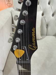 keadaan set gitar seperti baru