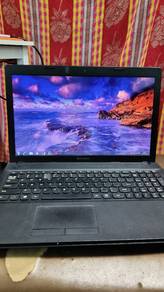 Laptop lama untuk dilepaskan