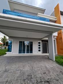 Semi-Detached House For Sale in Rasah,NSN