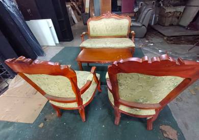 kerusi kayu jati 1+1+2 sekali meja kopi