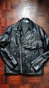 uniqlo double collar jacket jaket pvc leather