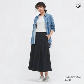 Uniqlo Volume Tucked Skirt Pant