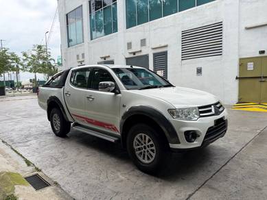 Mitsubishi Triton STANDARD in Bangi, SGR