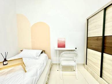 Room in Bayan Lepas, PNG