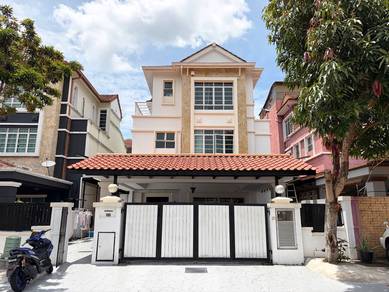 Bungalow House For Sale in Seri Kembangan,SGR