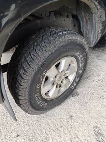Rim hilux 15" & tyre Maxxis AT771
