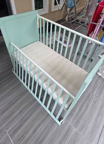 baby cot