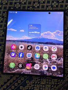 Samsung Zfold7 512GB under warranty