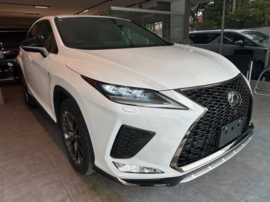 Lexus RX 300 F SPORT in Damansara Kim, SGR