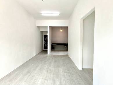 Flat For Sale in Taman Pulai Utama