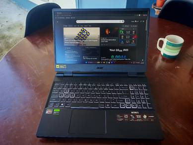 Laptop Gaming Acer Nitro 5 RTX 3050 