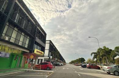 Shop lot For Rent in Ulu Tiram,JHR