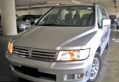 Mitsubishi Chariot GRANDIS in Kuching, SWK