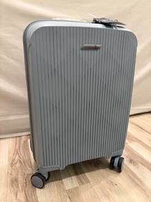 Barry Smith 20” PP Hardcase Luggage