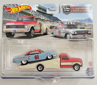 Hotwheels Team Transport 61 Impala 72 Chevy Truck