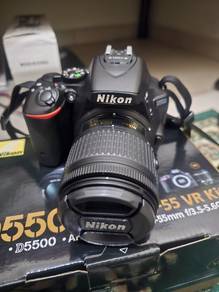 Nikon D5500 18-55mm VR II WiFi 24.2 MP