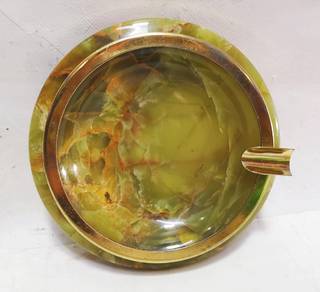 Vintage onyx round ashtray