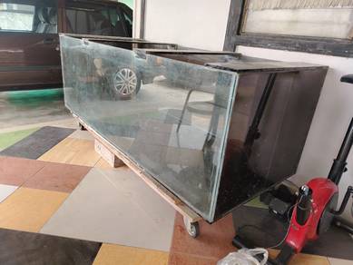 aquarium mega