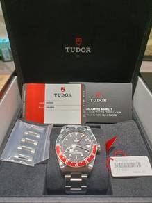 Tudor Black Bay GMT