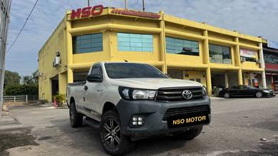 2020 Toyota Hilux MT
