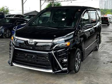 Toyota Voxy ZS KIRAMEKI III in Johor Bahru, JHR