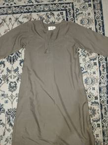 Jubah Oman budak