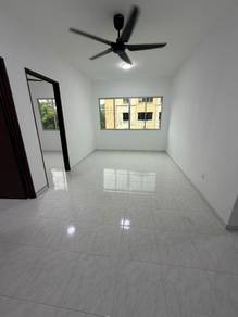 Flat For Sale in Setia Indah Flat