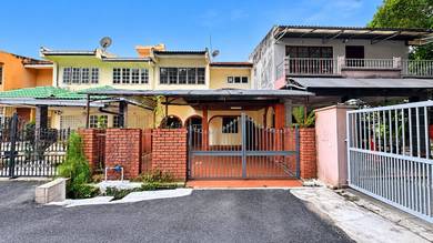 2.5-storey Terraced House For Sale in Shah Alam,SGR