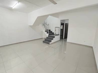 2-storey Terraced House For Sale in Seri Kembangan,SGR