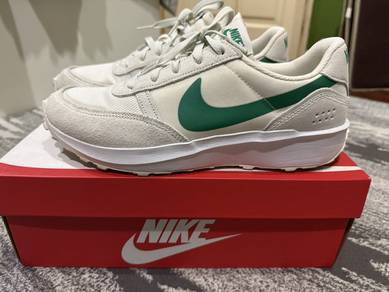 Nike Waffle Sail Green