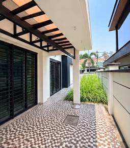 Semi-Detached House For Sale in Rawang,SGR