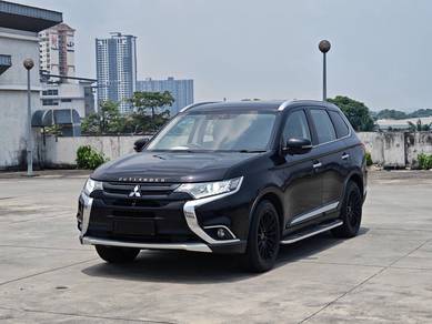 Mitsubishi Outlander 2.0 AWD in Bandar Puteri Puchong, SGR