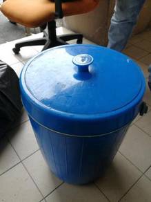 Blue Plastic Food Warmer TX855