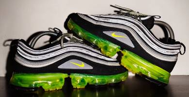 Nike Air Max 97 BLACK VOLT 11