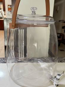 Water, juice dispenser