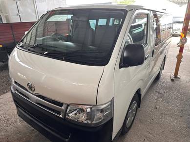 TOYOTA HIACE Window VAN Low Roof 14 Seaters 2014