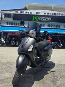 Vespa GTS 300