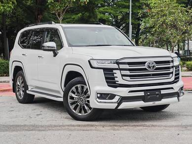 Toyota Land Cruiser ZX in Bangsar, KUL