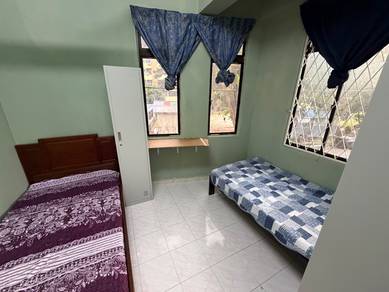 Room in Permatang Pauh, PNG