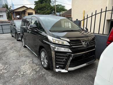 Toyota Vellfire GOLDEN EYES II in Kampung Baru, KUL