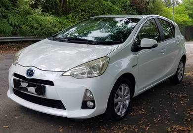 Toyota Prius c (HYBRID) in Puchong, SGR