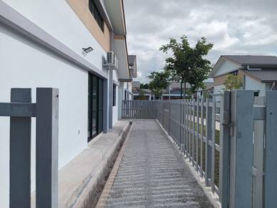 Semi-Detached House For Sale in Bertam,PNG