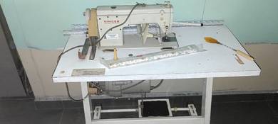(BEST BUY) Singer sewing machine