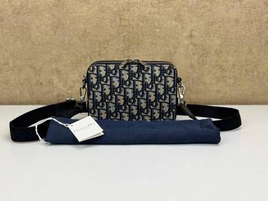 [RAYA SALES] Dior Zipped Pouch With Strap