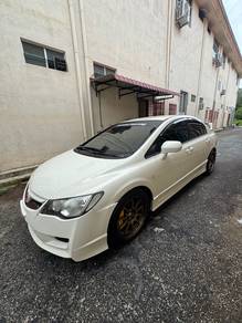 Honda Civic S i-VTEC in Chukai, TRG
