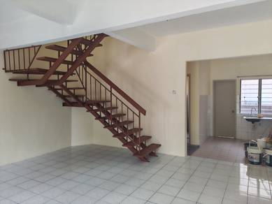 2-storey Terraced House For Rent in Seri Kembangan,SGR