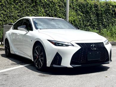 Lexus IS 300 F-SPORT in Ampang Hilir, KUL