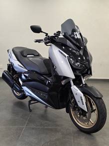 Yamaha XMAX