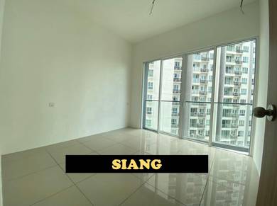Condominium For Sale in Quay West Residence