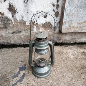 Vintage Butterfly Kerosene Lantern 24cm Classic Co